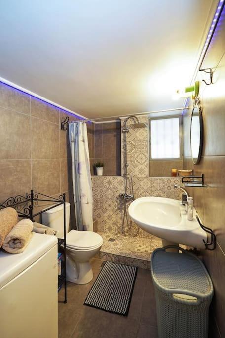 Cozy Athens Apartment / 2' From Metro Station Экстерьер фото